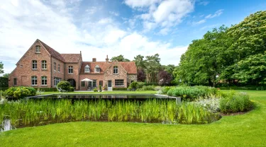 Klassieke villa met groene tuin inclusief zwemvijver in Keerbergen